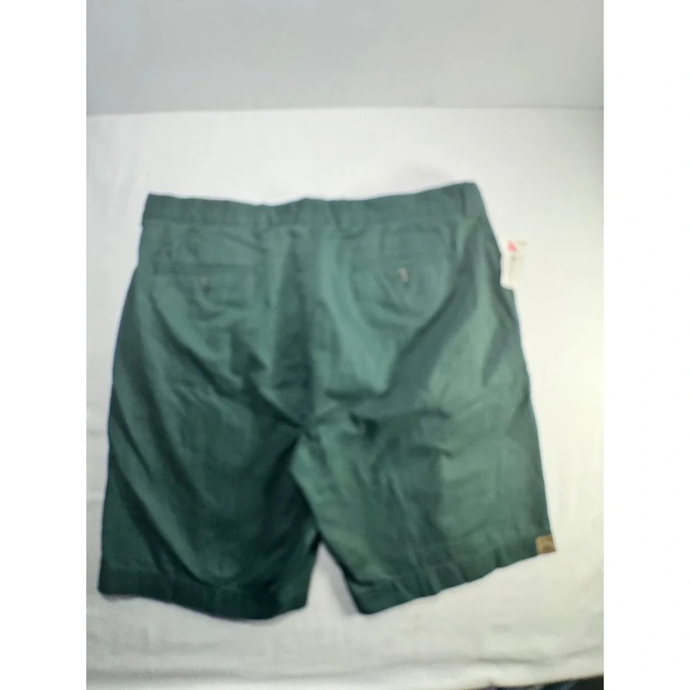 Roundtree & Yorke Chino Shorts Mens 40 Green Relaxed Fit Cotton Twill NWT Top 40